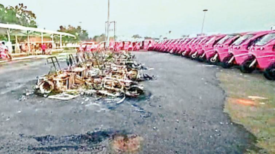 15 e-rickshaws gutted in mysterious fire near Statue of Unity