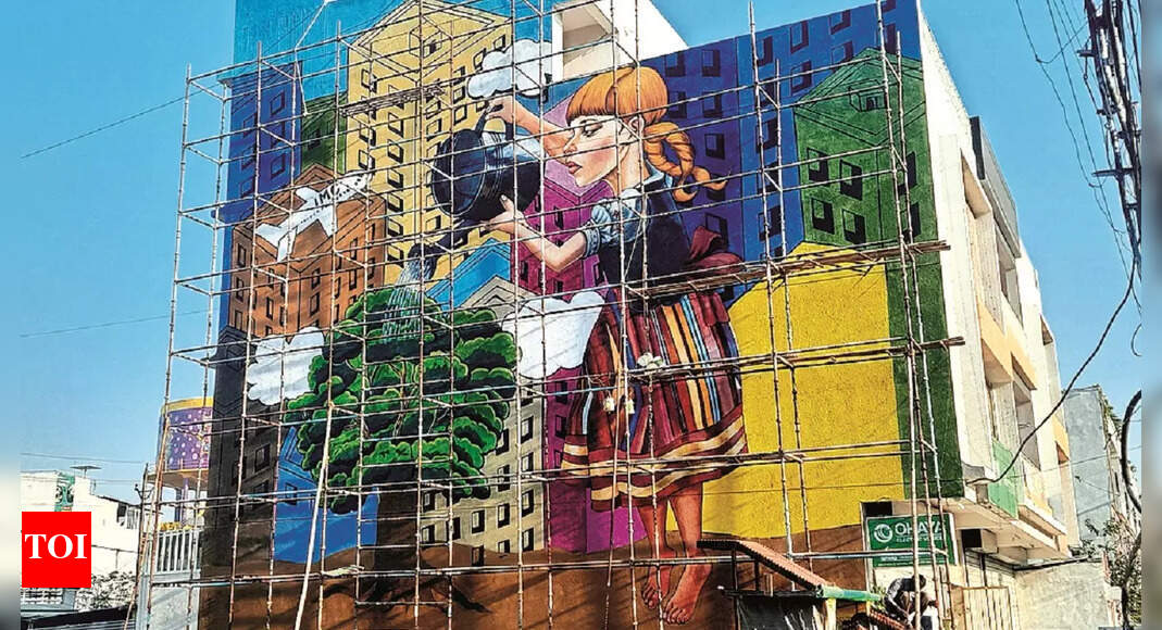 60 artists roped in by Indore Municipal Corporation to make paintings