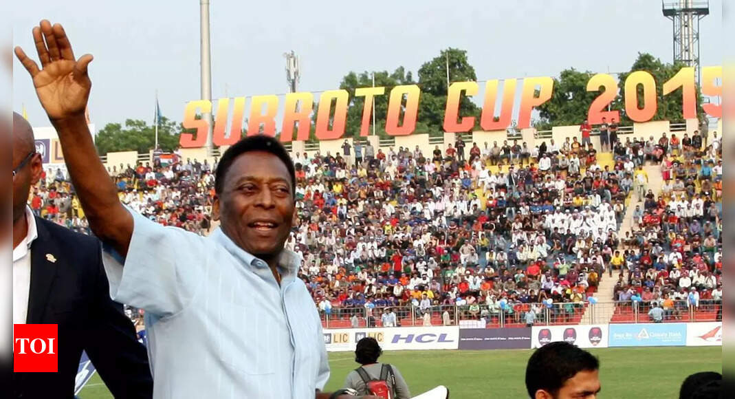 When King Pele enjoyed ‘beautiful game’ with school children in Delhi | Football News – Times of India