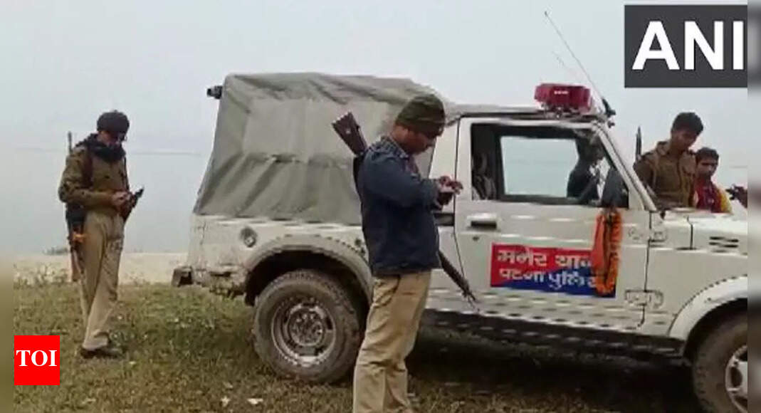 7 feared drowned as boat capsizes with 14 people on board in Bihar's ...