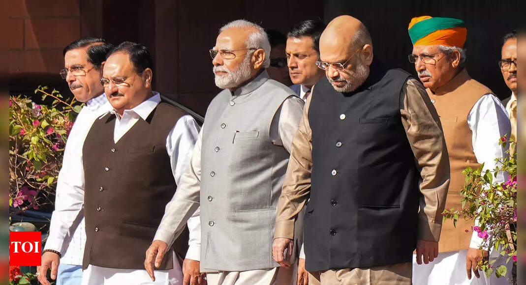 Cabinet reshuffle on cards? Buzz that PM Modi may rejig team after January 14