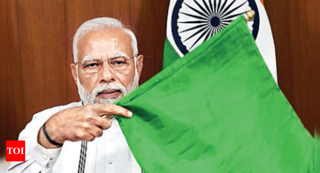 मां के निधन के बाद प्रधानमंत्री नरेंद्र मोदी ने पश्चिम बंगाल की परियोजनाओं को वर्चुअली हरी झंडी दिखाई |  कोलकाता समाचार – टाइम्स ऑफ इंडिया