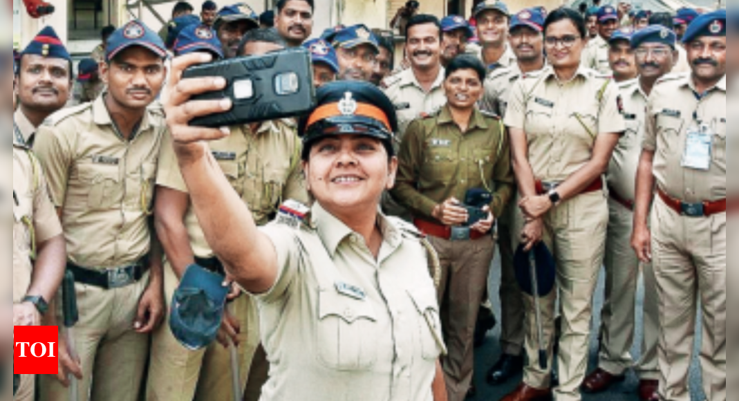 नागपुर: नए साल की पार्टी में आपके बगल वाली महिला एक अंडरकवर पुलिस अधिकारी हो सकती है |  नागपुर समाचार – टाइम्स ऑफ इंडिया