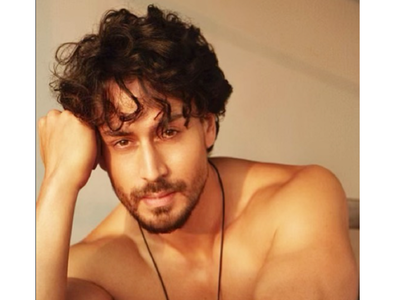 Tiger Shroff shows great action skills in his latest post