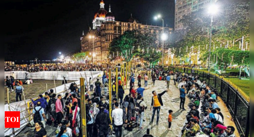 नए साल की पूर्व संध्या पर पार्टी जोन में बदल गया मुंबई |  मुंबई समाचार – टाइम्स ऑफ इंडिया