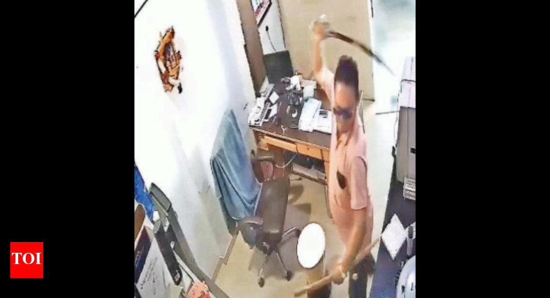 Man Ransacks Lab, Attacks Technician | Rajkot News - Times of India
