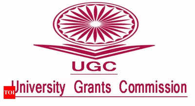 ABVP delegation submits memorandum to UGC Chairman