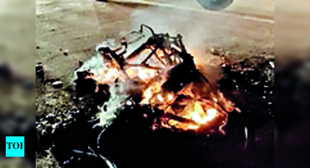 Raipur: Cop Among Two Killed In Accident | Raipur News - Times of India