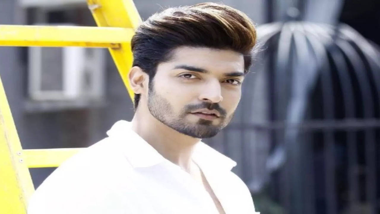 Fotocorp : Gurmeet Choudhary Media Interaction of film Paltan