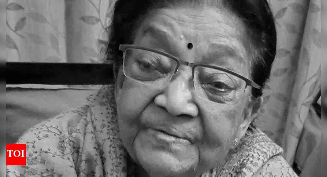 Rabindra Sangeet legend Sumitra Sen passes away | Bengali Movie News ...