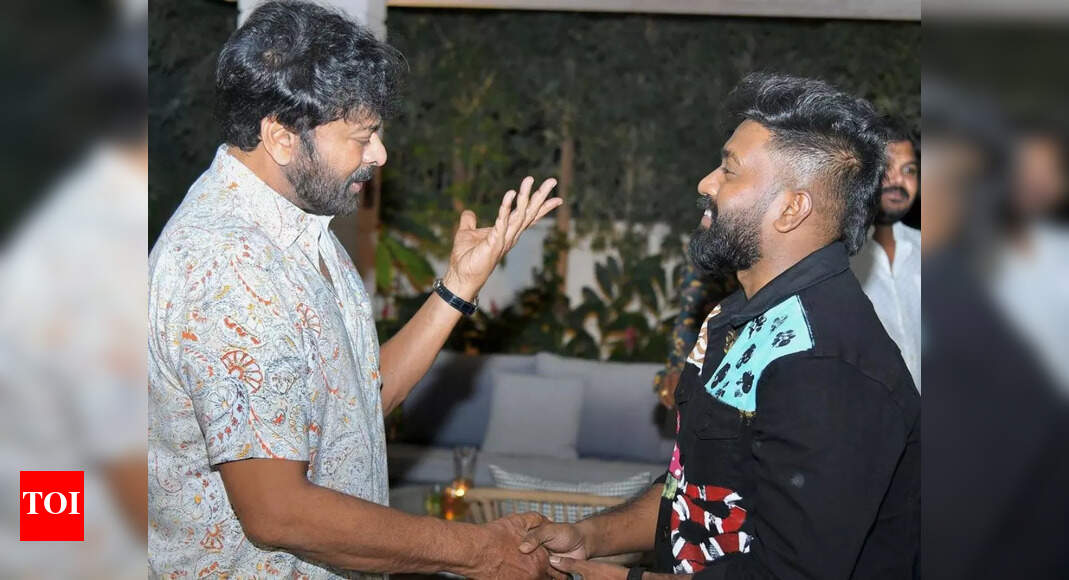 Rapper Roll Rida of Bigg Boss Telugu 2 fame shares fanboy moment with ...