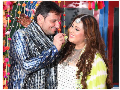 Pics from Rushad Rana's mehndi ceremony