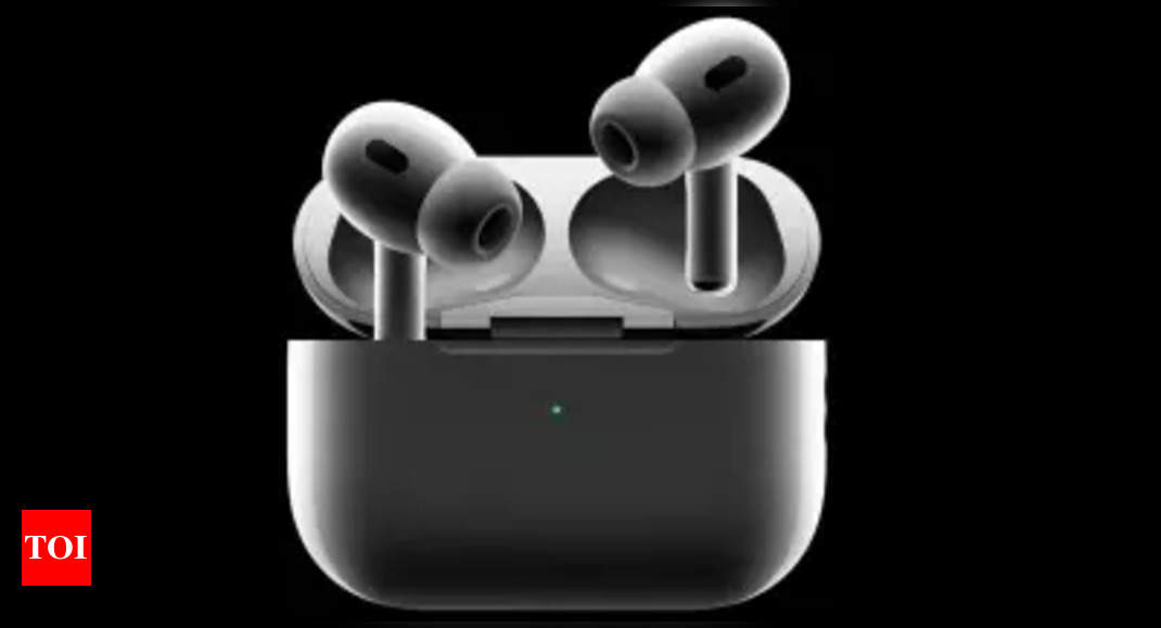 Apple working on AirPods Lite, claims analyst – Times of India