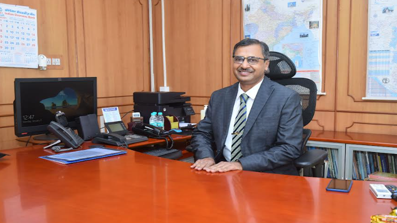 Sanjay Mudaliar assumes office as IOB executive director - Times of India