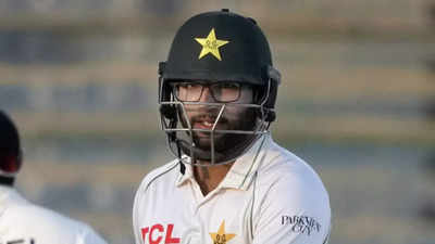 Imam-ul-Haq anchors Pakistan after New Zealand pile on 449 in second Test