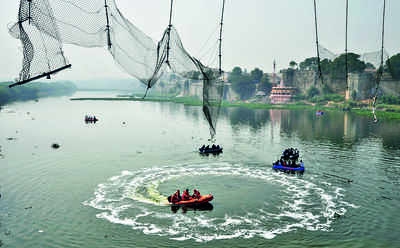 Morbi bridge tragedy: 8 accused withdraw bail pleas from HC