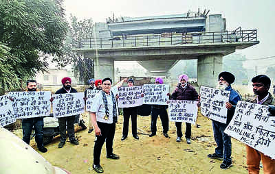 Pakhowal road ROB: Traders, NGO protest delay in work