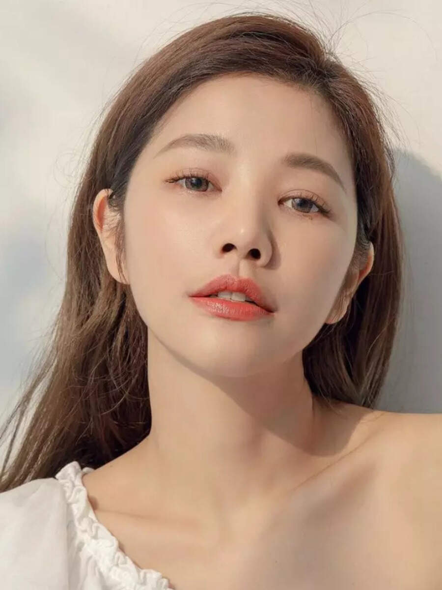 Taiwanese beauty goes viral for looking like a 20yearold at 47