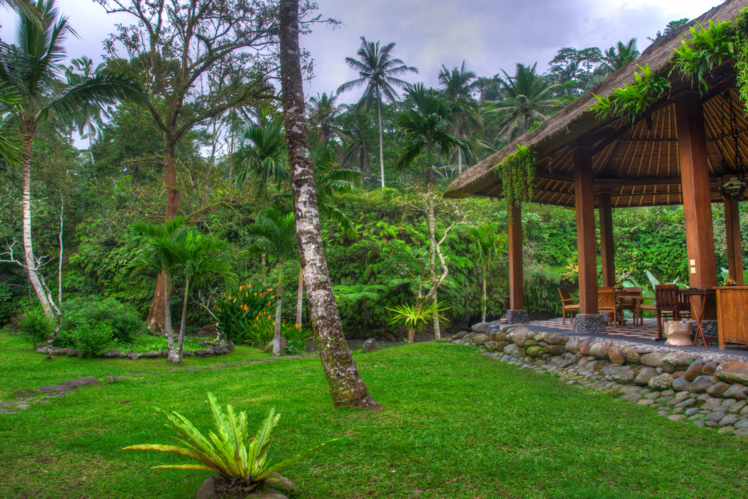 Book your stay in nature resorts