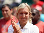 Martina Navratilova diagnosed with throat and breast cancer, pictures of tennis legend take over the internet