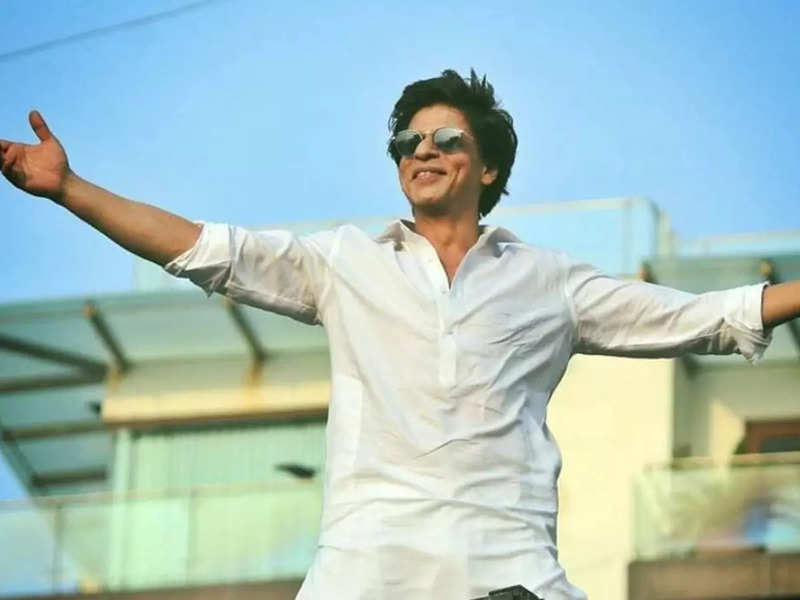 Twitter user asks Shah Rukh Khan his monthly income, here’s what the ‘Pathaan’ star revealed