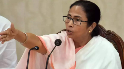 Centre should disburse funds for MGNREGS: Mamata