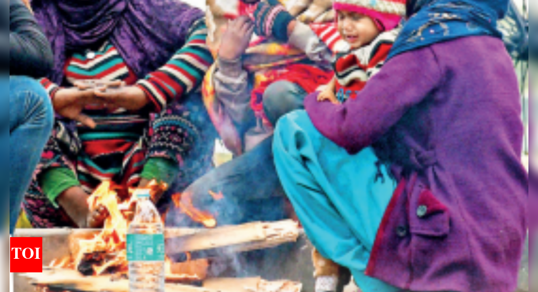 4.4 डिग्री सेल्सियस: दिल्ली की सबसे सर्द रात, शुक्रवार तक रह सकती है शीतलहर |  दिल्ली समाचार – टाइम्स ऑफ इंडिया