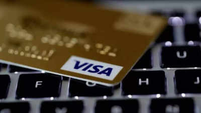 Debit card plaints fall, rise for loans