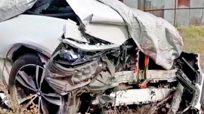 In Maharashtra, Dhananjay Munde fractures ribs in car crash; air-lifted to Mumbai
