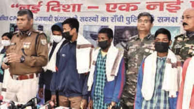 8 Maoists Surrender Before Police In State | Ranchi News - Times Of India