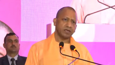 Yogi Adityanath Meets Industry Leaders In Mumbai, Invites Them To ...