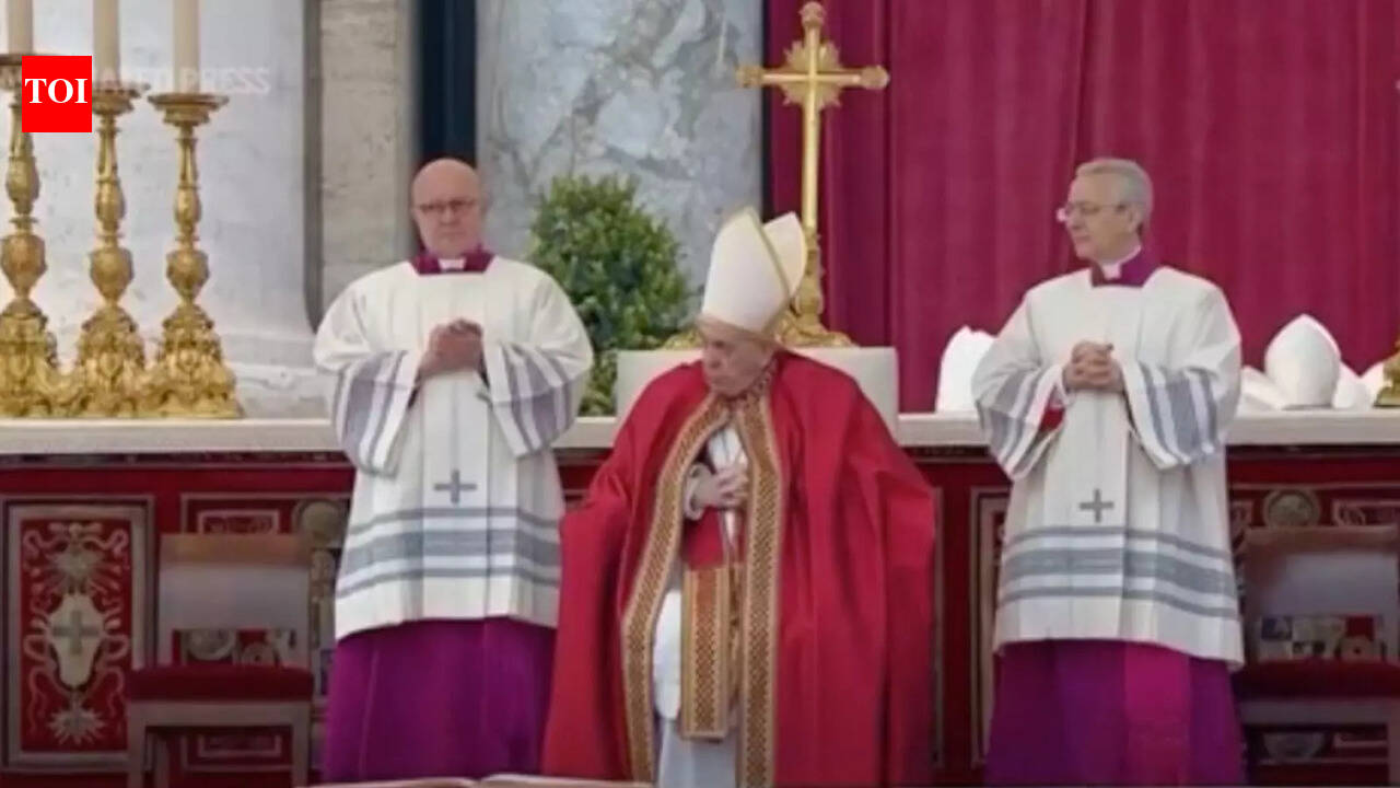 Funeral held at Vatican for late Pope Benedict XVI