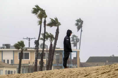 'Bomb cyclone' brings damaging winds, drenches California