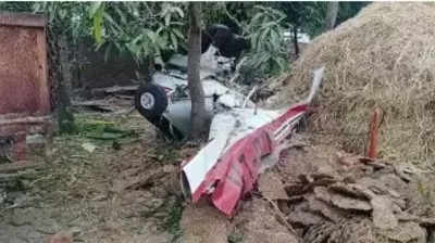 Pilot killed, trainee injured in trainer aircraft crash in MP