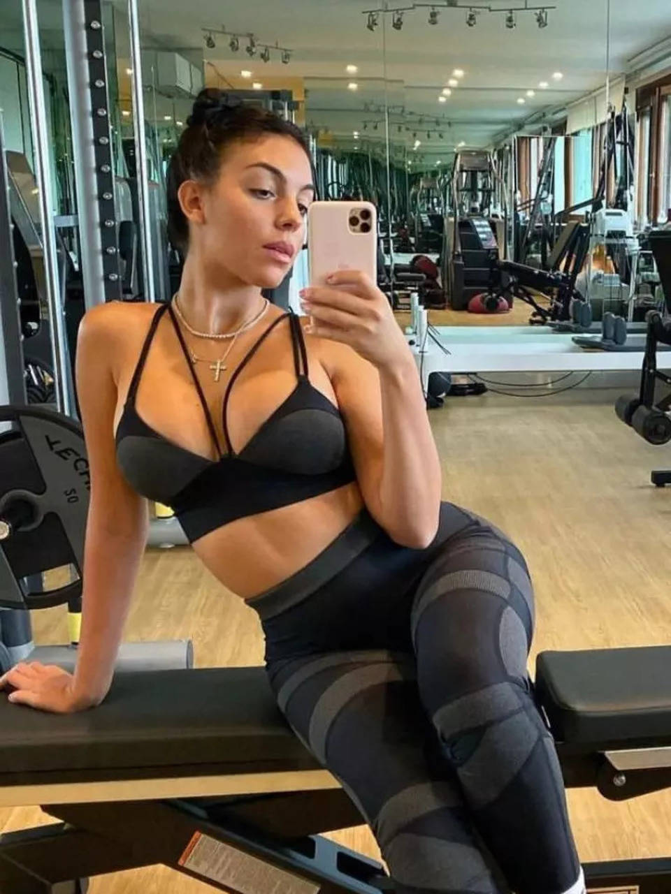What Christiano Ronaldo's girlfriend Georgina Rodriguez does to stay toned
