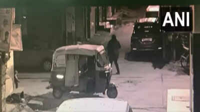 Gurugram man attacks woman with helmet after she refuses to ride with him