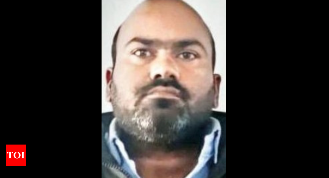 1 जनवरी को नोएडा में हिट एंड रन के मामले में गिरफ्तार कैब ड्राइवर |  नोएडा समाचार – टाइम्स ऑफ इंडिया