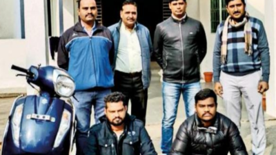 Two arrested for carrying out robberies in Naroda