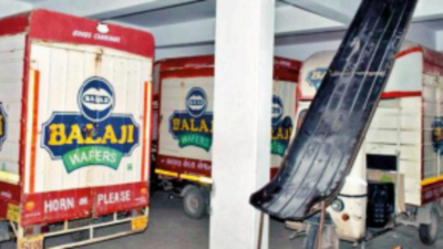 Three rob Rs 2 lakh from office of snacks distributor at knifepoint in Rajkot