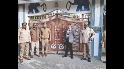 Rs 40 lakh properties of ex-minister Angad Yadav attached in UP's Azamgarh