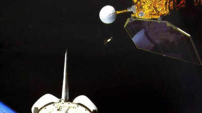 Old Nasa satellite falling from sky this weekend, low threat
