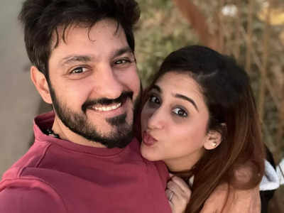 Ali Reza wishes wife Masuma on 5th wedding anniversary with a sweet note; says he will 'make it up' for not being with her this time