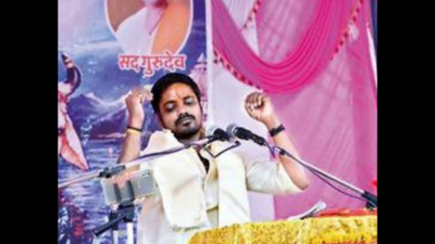 With unique style, young ‘katha vachaks’ take up relevant issues at Allahabad's Magh Mela