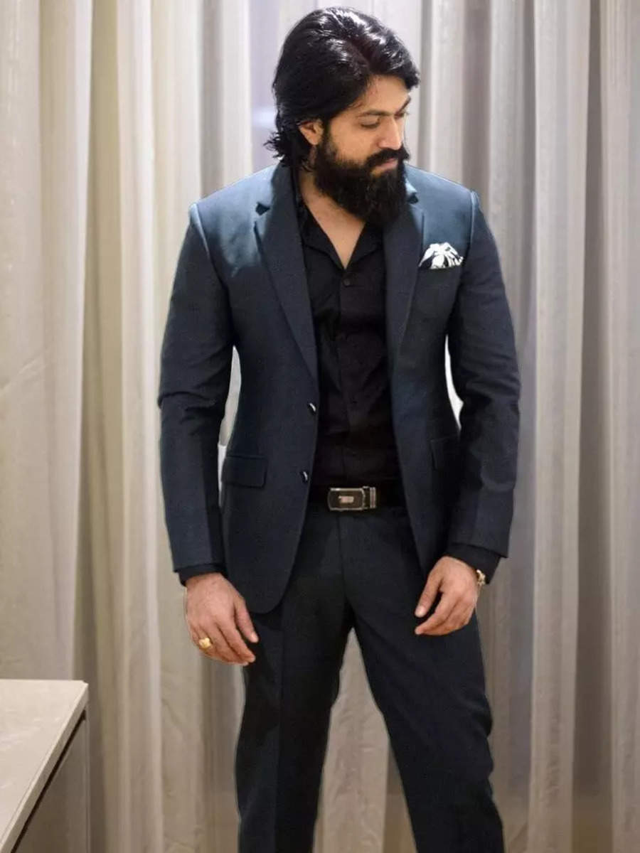 10 drool-worthy PICS of Yash | Times Now