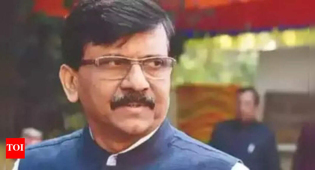 चुनाव आयोग से न्याय की उम्मीद: संजय राउत बोले, असली शिवसेना उद्धव ठाकरे के नेतृत्व में है |  मुंबई समाचार – टाइम्स ऑफ इंडिया