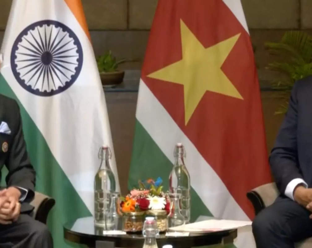 
MP: EAM Jaishankar holds bilateral meeting with President of Suriname Chan Santokhi in Indore
