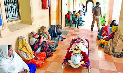 Worker falls to death, family seeks proper compensation