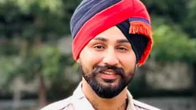 Car robbers gun down police constable in Punjab's Bara Pind