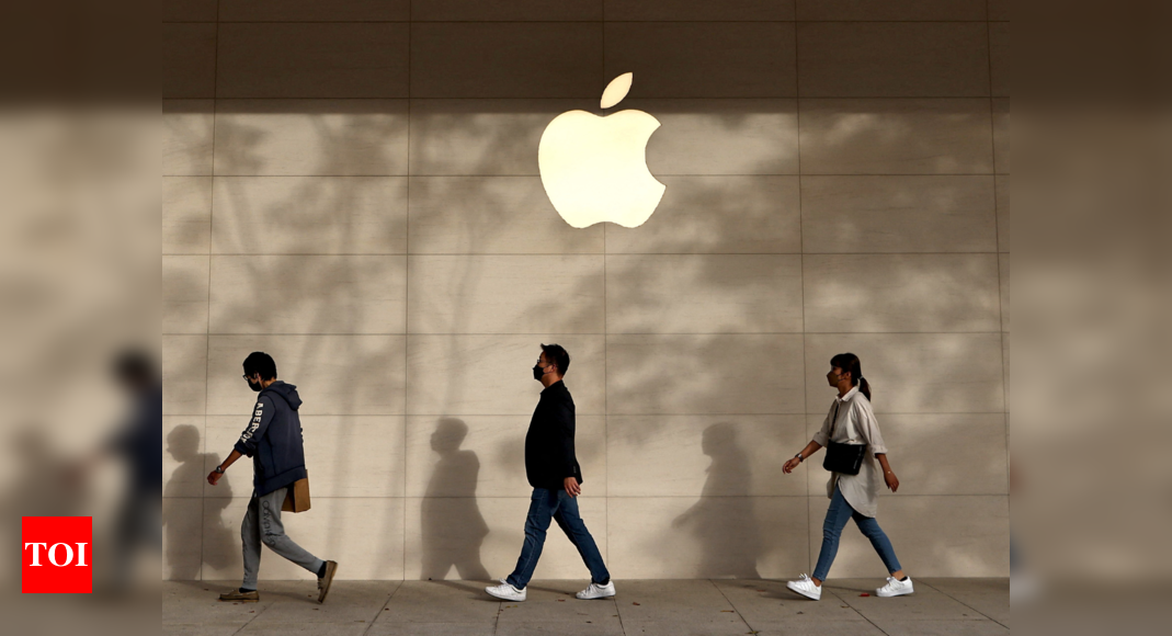 Apple starts hiring new workers to open retail stores in India: Report – Times of India