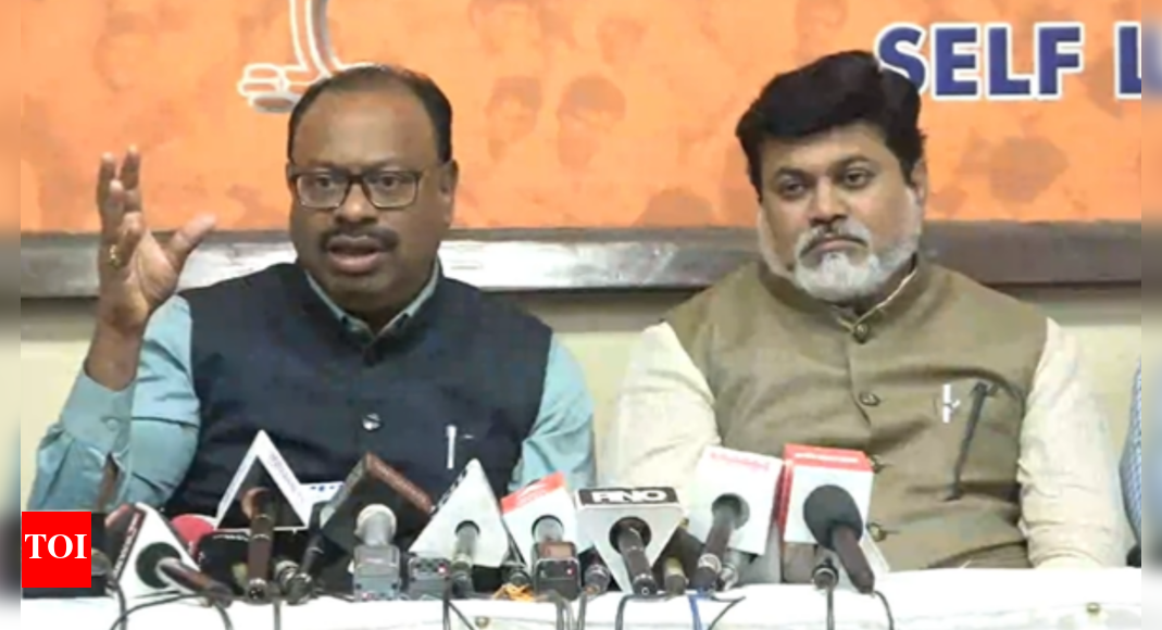 महाराष्ट्र एमएलसी उम्मीदवारों के चयन में बीजेपी का दबदबा |  मुंबई समाचार – टाइम्स ऑफ इंडिया